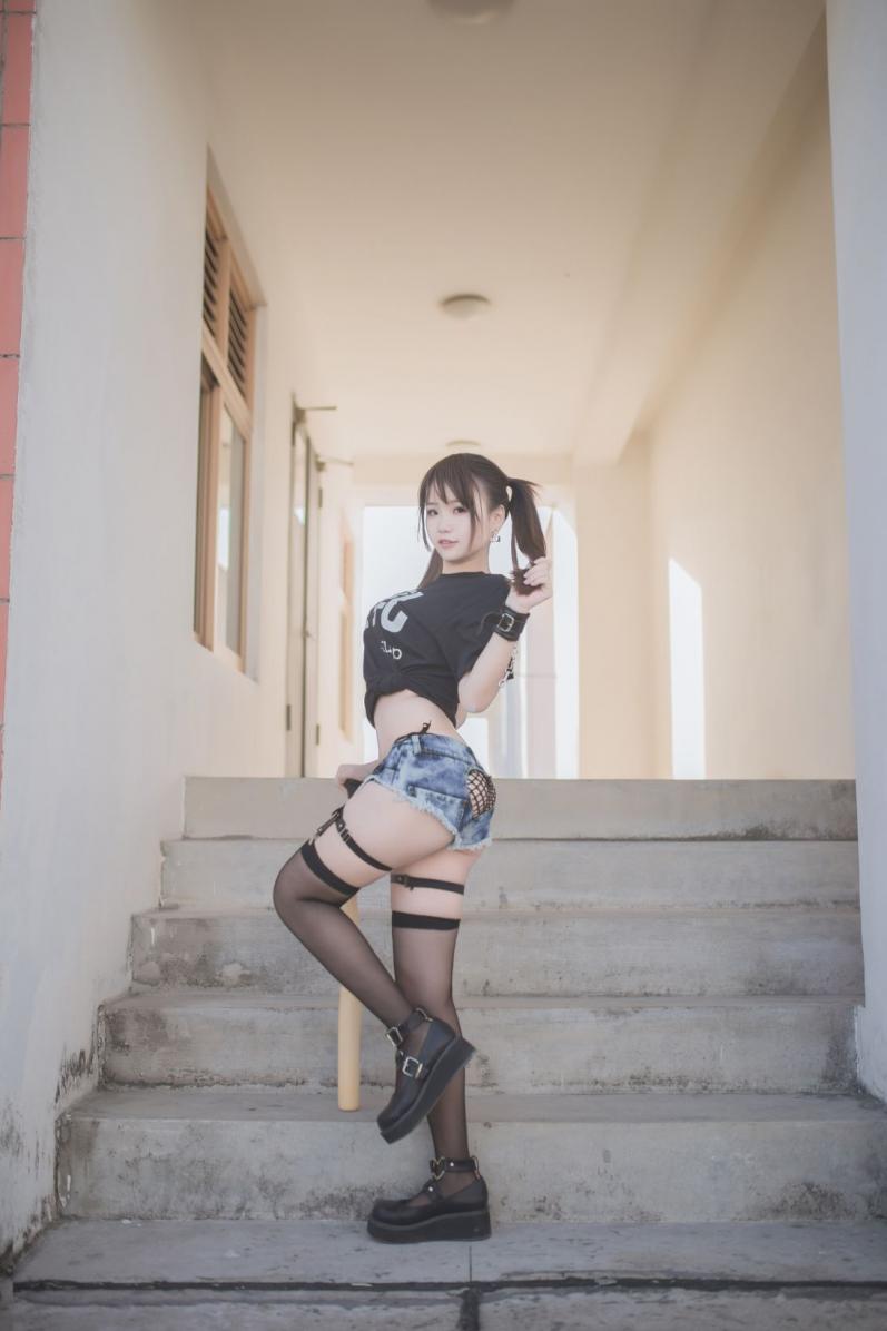 Yoko宅夏Cos - 巨乳 [28P-146MB]