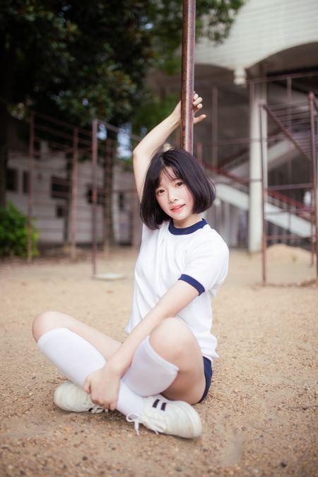 操场上的体操服 - 图片4