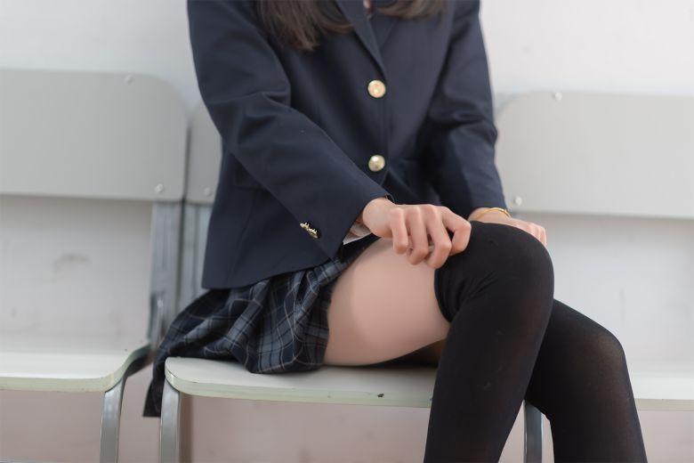 萌系小姐姐木绵绵OwO – JK黑丝