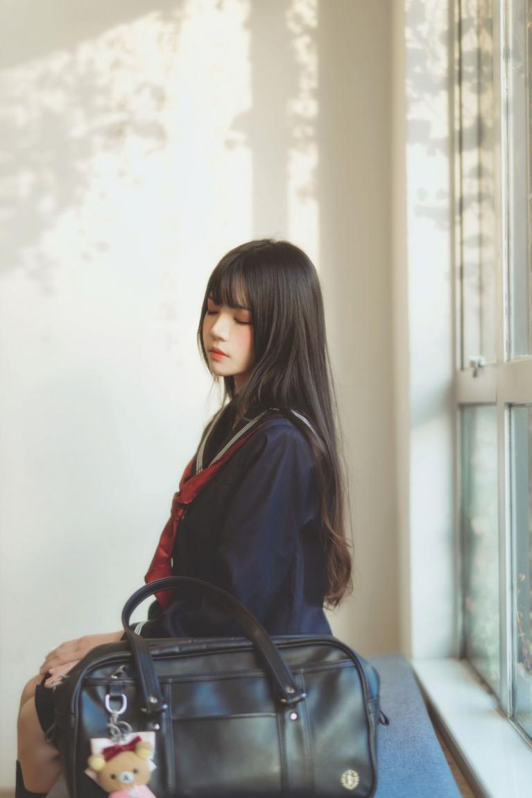 桜桃喵 黑色水手服 - 图片5