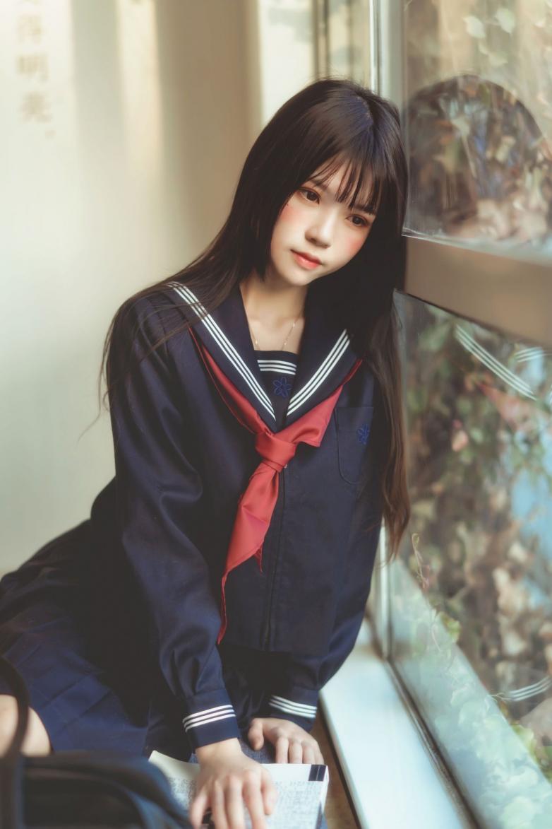 桜桃喵 黑色水手服 - 图片6