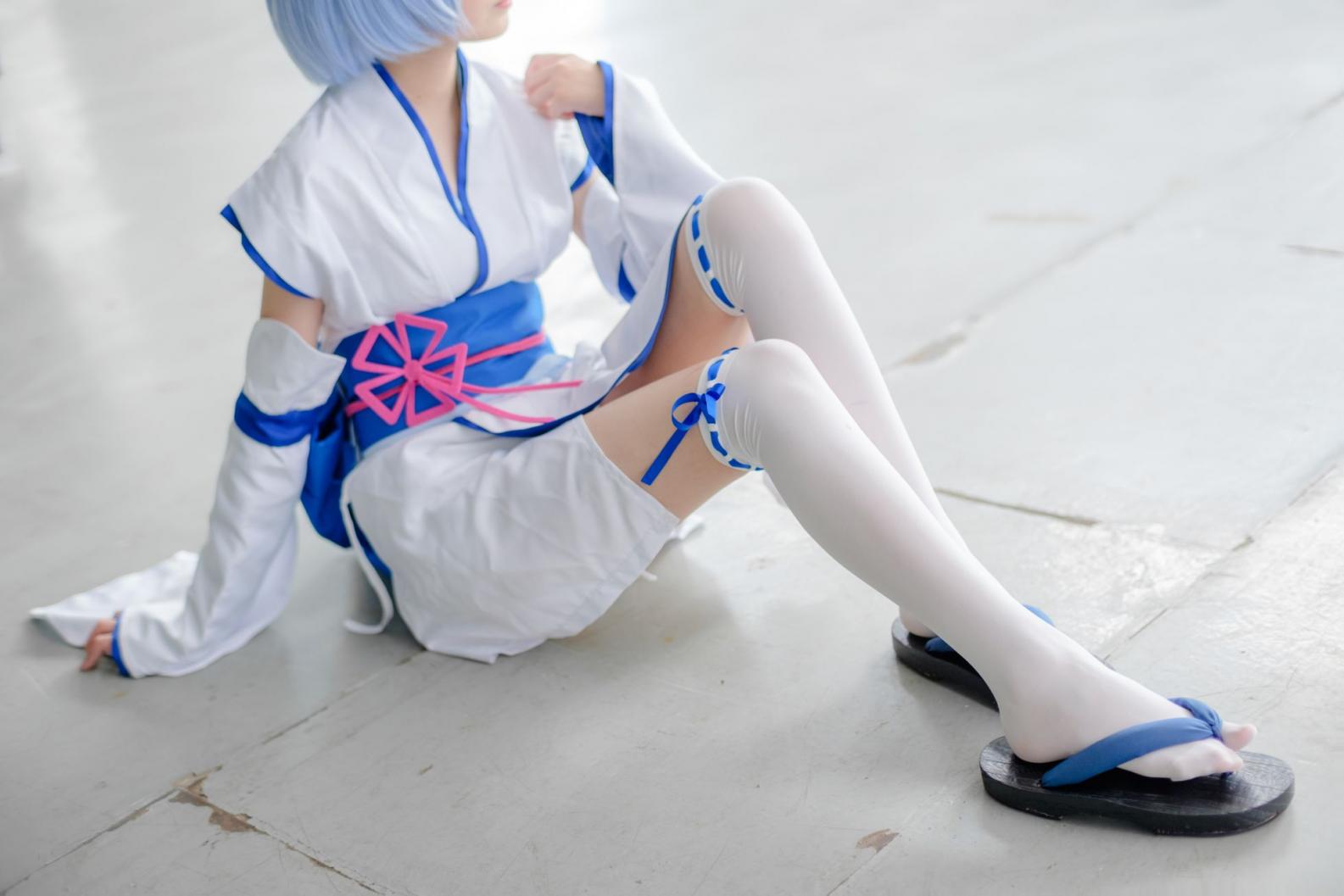 FREE-002 AnimePower07动漫展 幼年拉姆蕾姆腿图场照 - 图片2