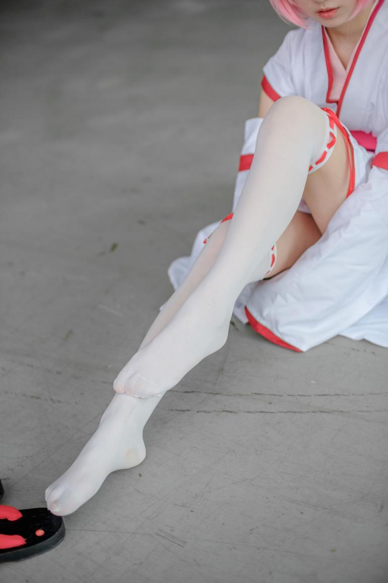 FREE-002 AnimePower07动漫展 幼年拉姆蕾姆腿图场照 - 图片8