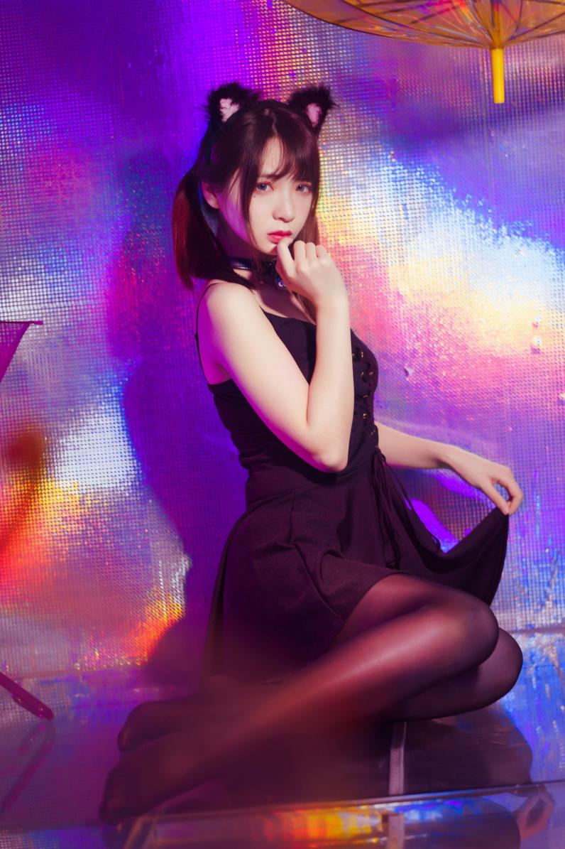 [疯猫ss] 丝袜狂想曲(光)[34P361.18MB]