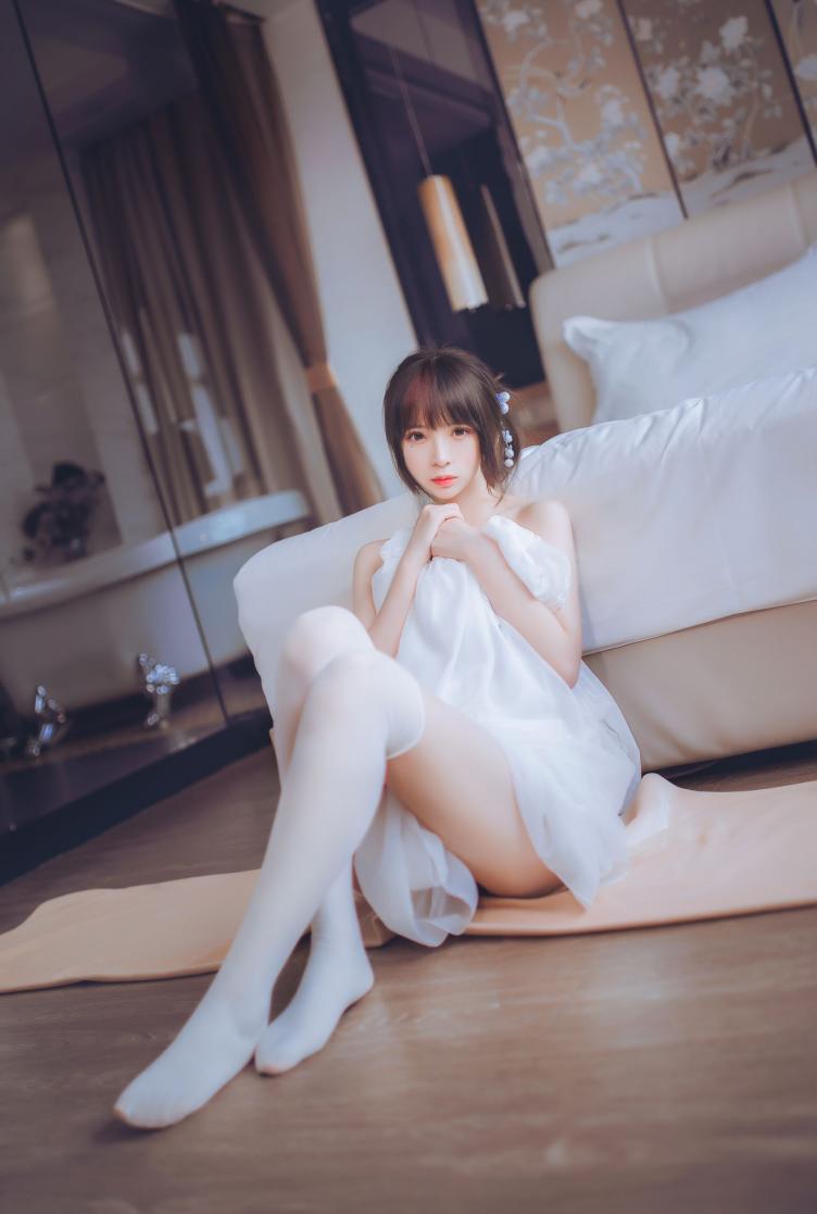 [疯猫ss] 白色睡衣[183MB] - 图片6