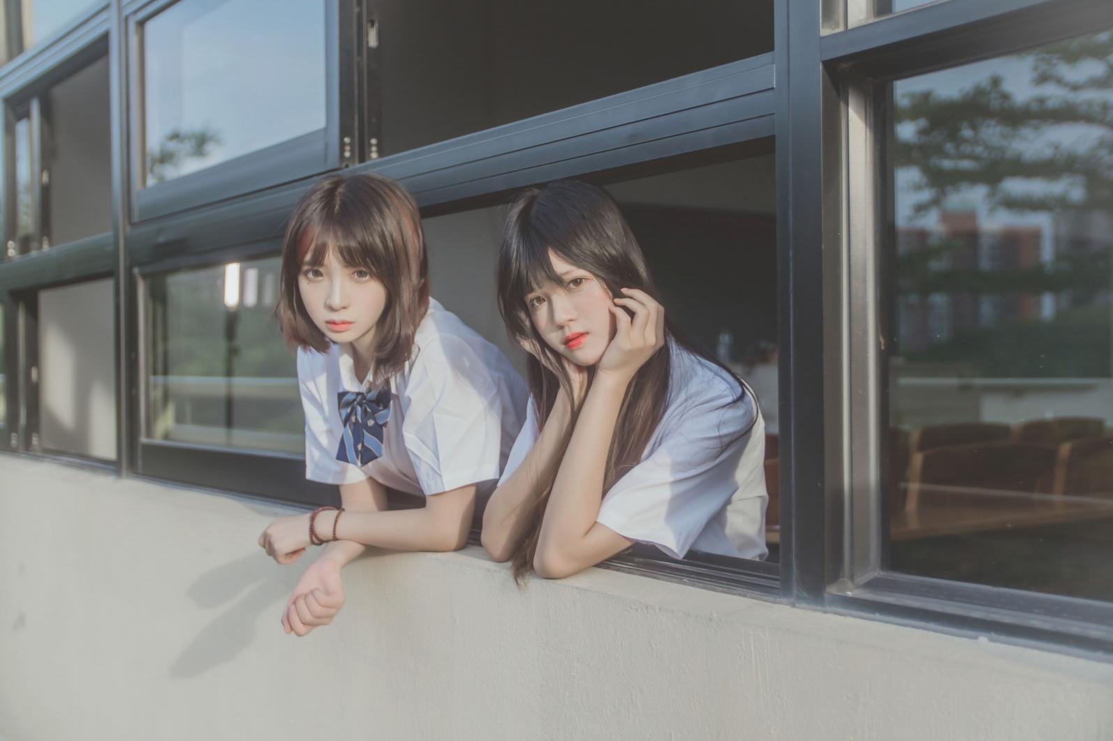 [疯猫ss] 桜桃喵&疯猫ss - JK百合1 [43P-325MB] - 图片2