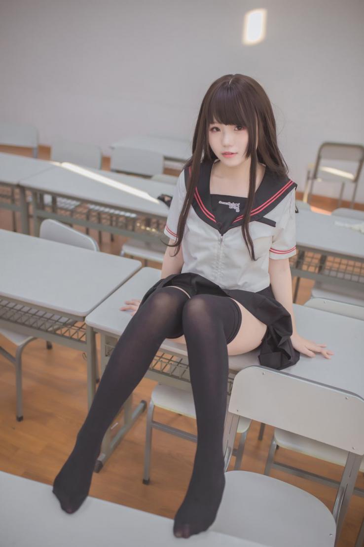 Yoko宅夏Cos - 黑丝JK - 图片5