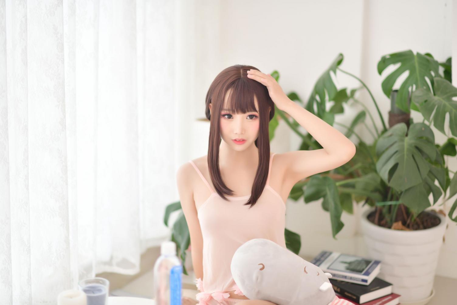 网红Coser@面饼仙儿 - 小女友1 [22P-377MB] - 图片2