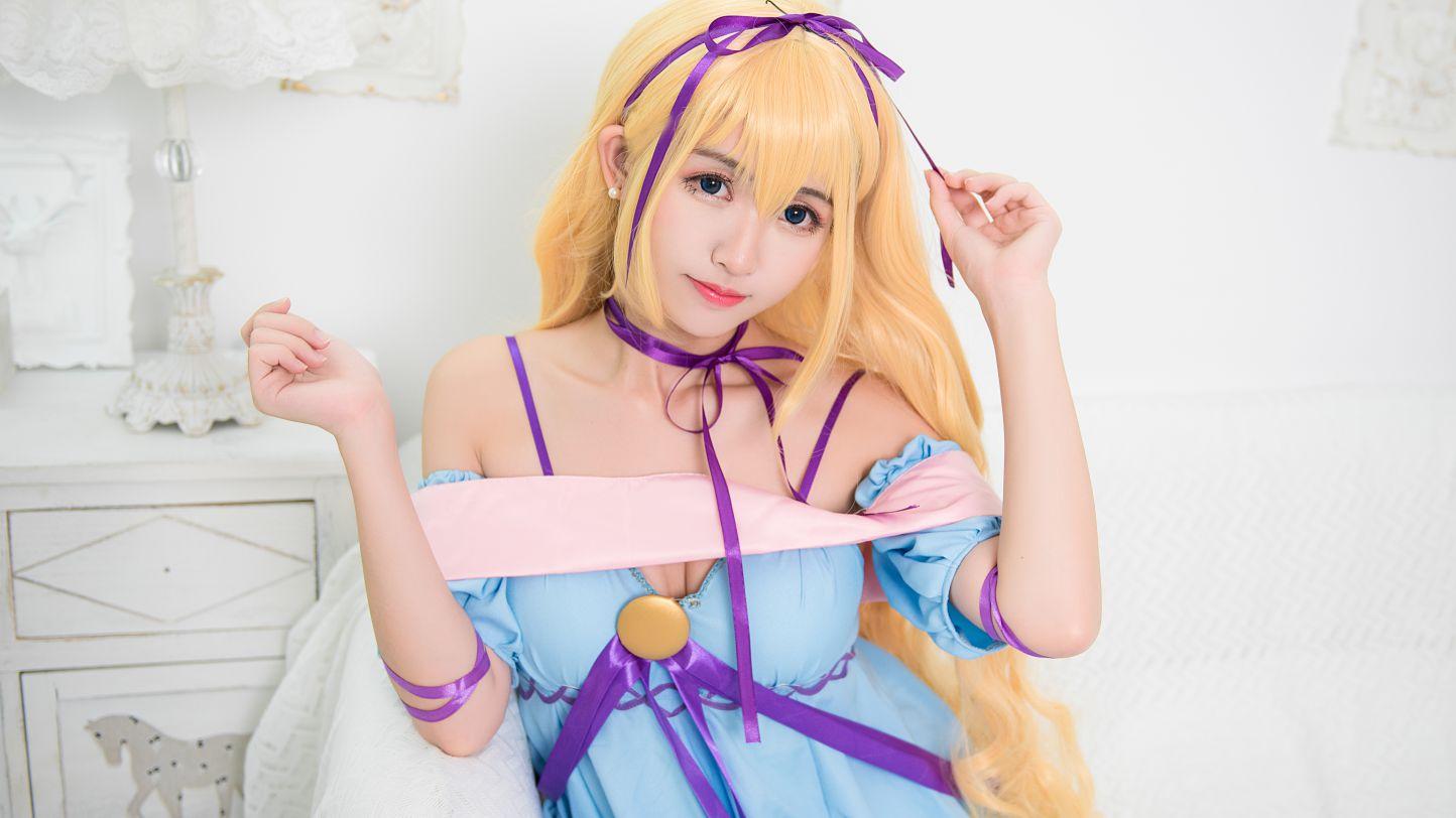 网红Coser@鳗鱼霏儿 - 性感吊带睡裙 [20P-124MB] - 图片3