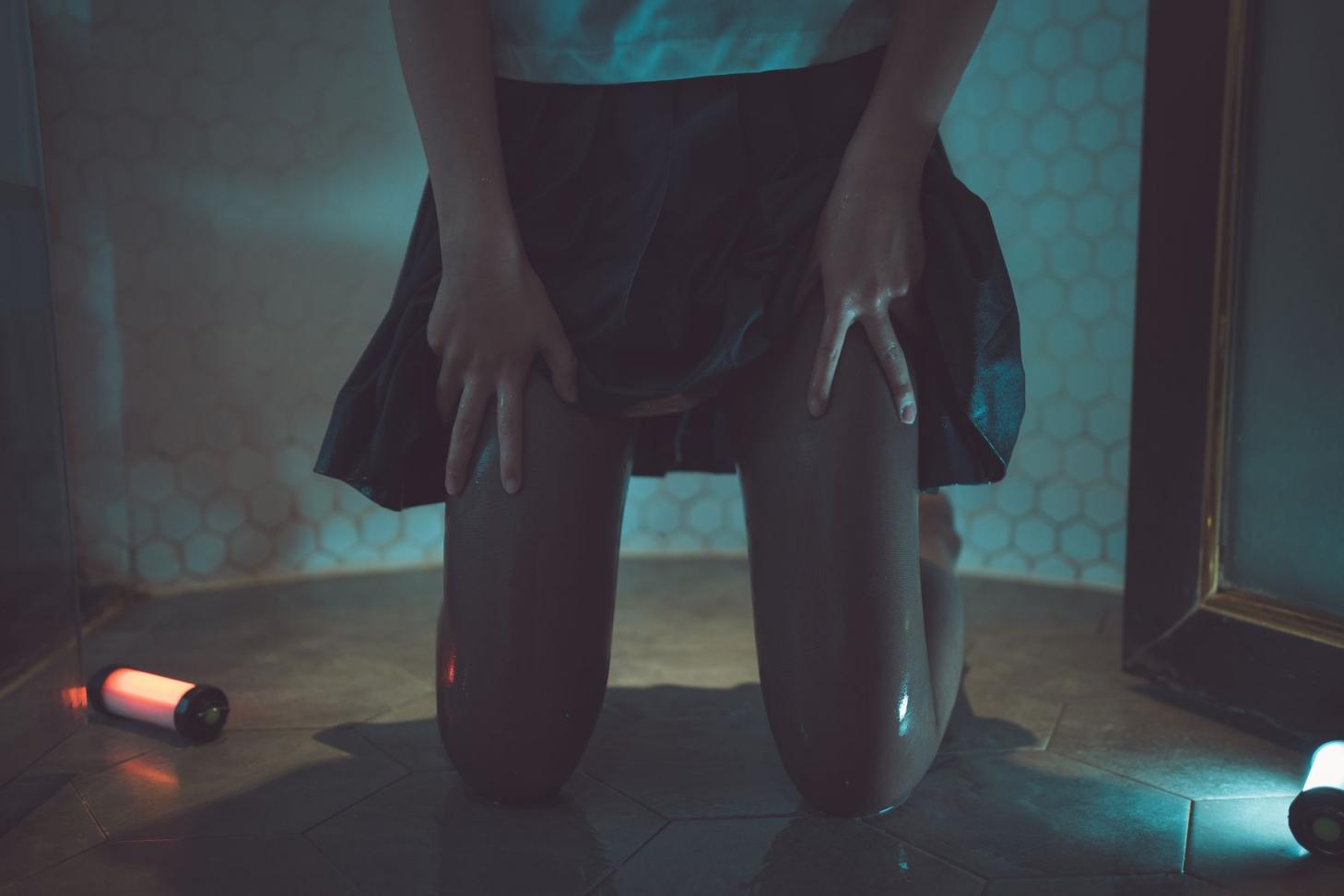 网红Coser@面饼仙儿 - 脑内少女 浴缸黑丝 [21P-257MB] - 图片7