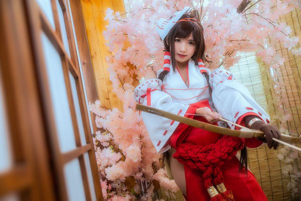 网红Coser@鳗鱼霏儿 - 巫女 [19P-142MB]