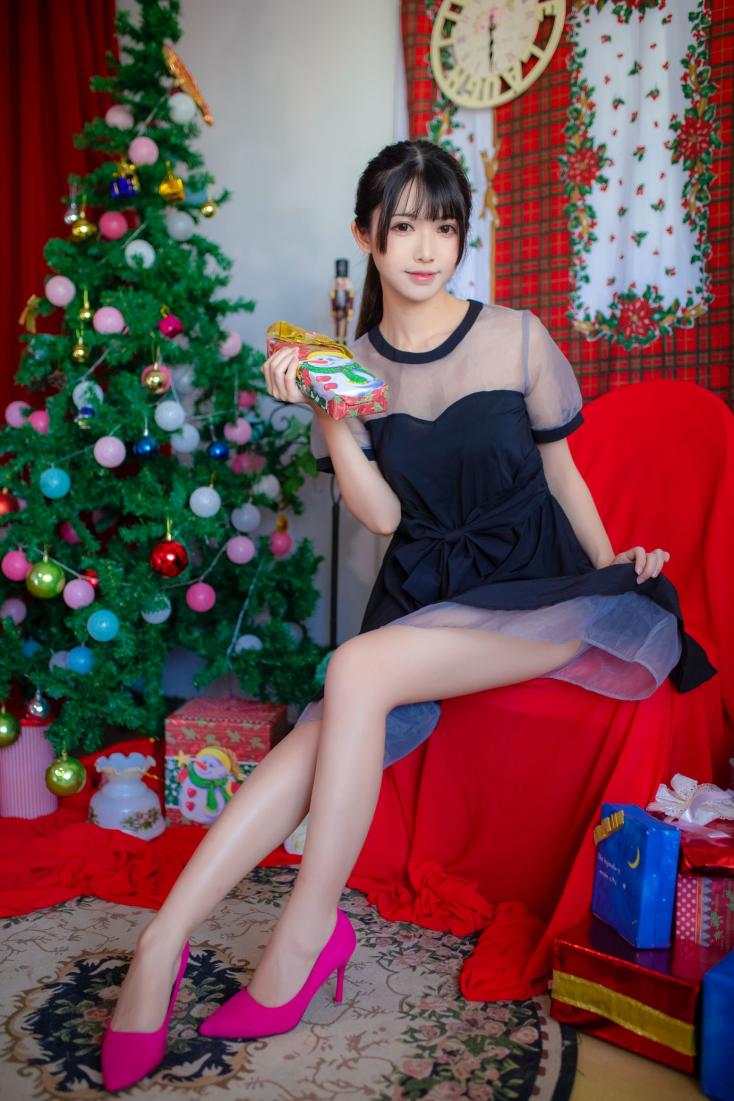 网红Coser@鳗鱼霏儿 - 加藤惠 礼服 [13P-107MB] - 图片6