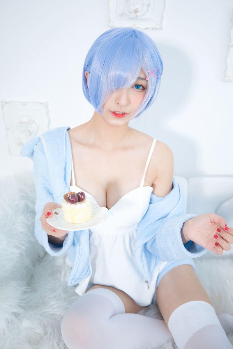 神楽坂真冬 - Re_Zero kara Hajimeru Isekai Seikatsu-rem