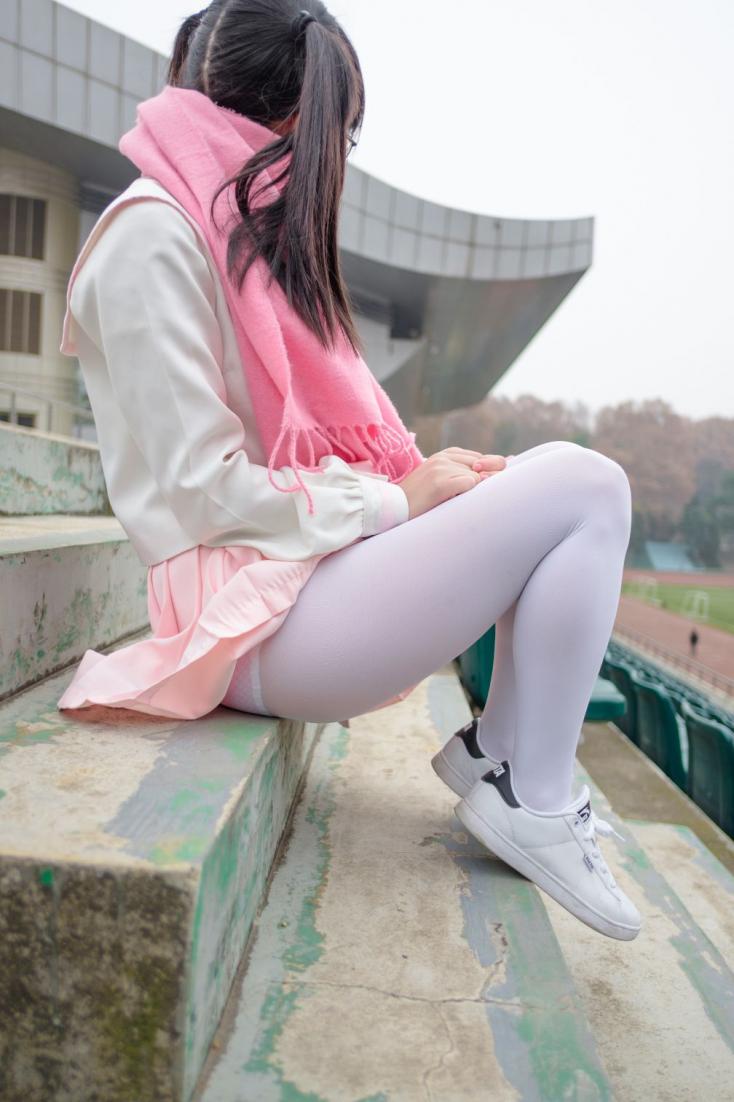 阿诺不是施瓦辛戈 - 白丝粉红少女 [64P-182MB] - 图片2