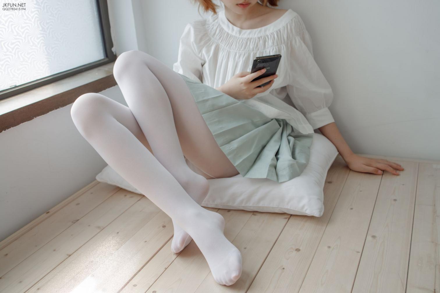 森萝财团写真 - [JKFUN-009] 50D白丝按摩仪 [105P1V-3.05GB] - 图片5