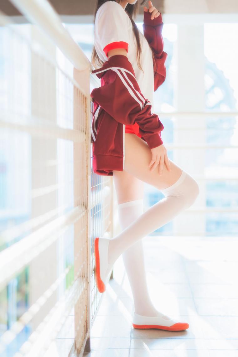 人气动漫Coser@桜桃喵 - 红色体操服 [44P538MB] - 图片4