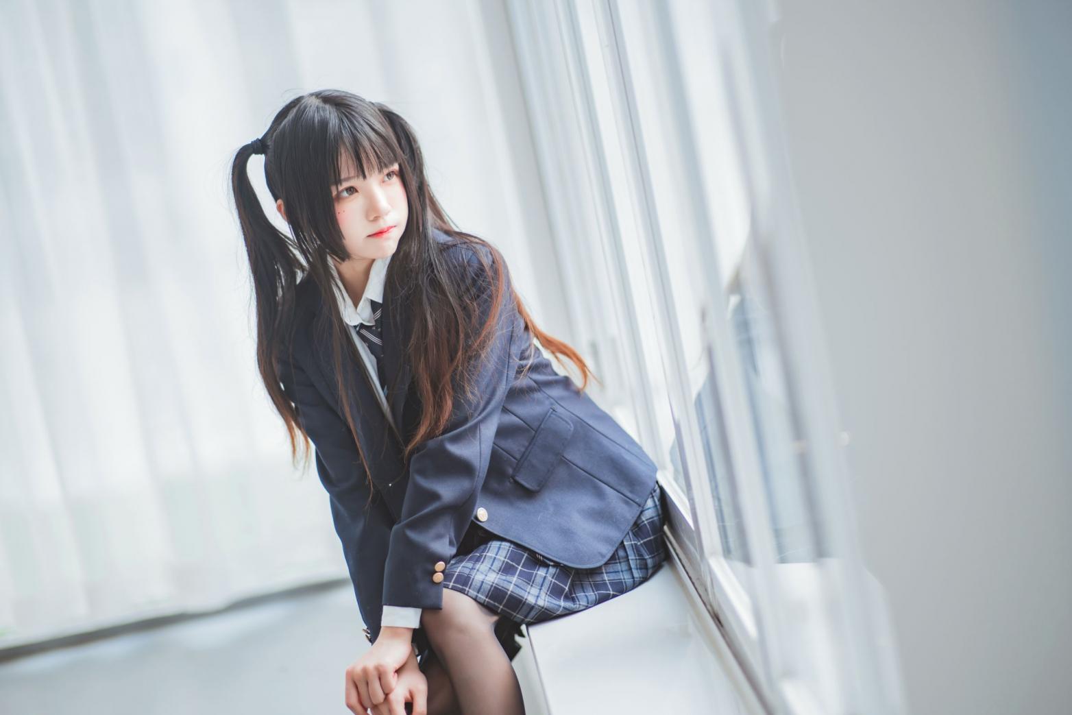 网红Coser@桜桃喵 - 冬季制服丝秀 [45P593MB] - 图片8