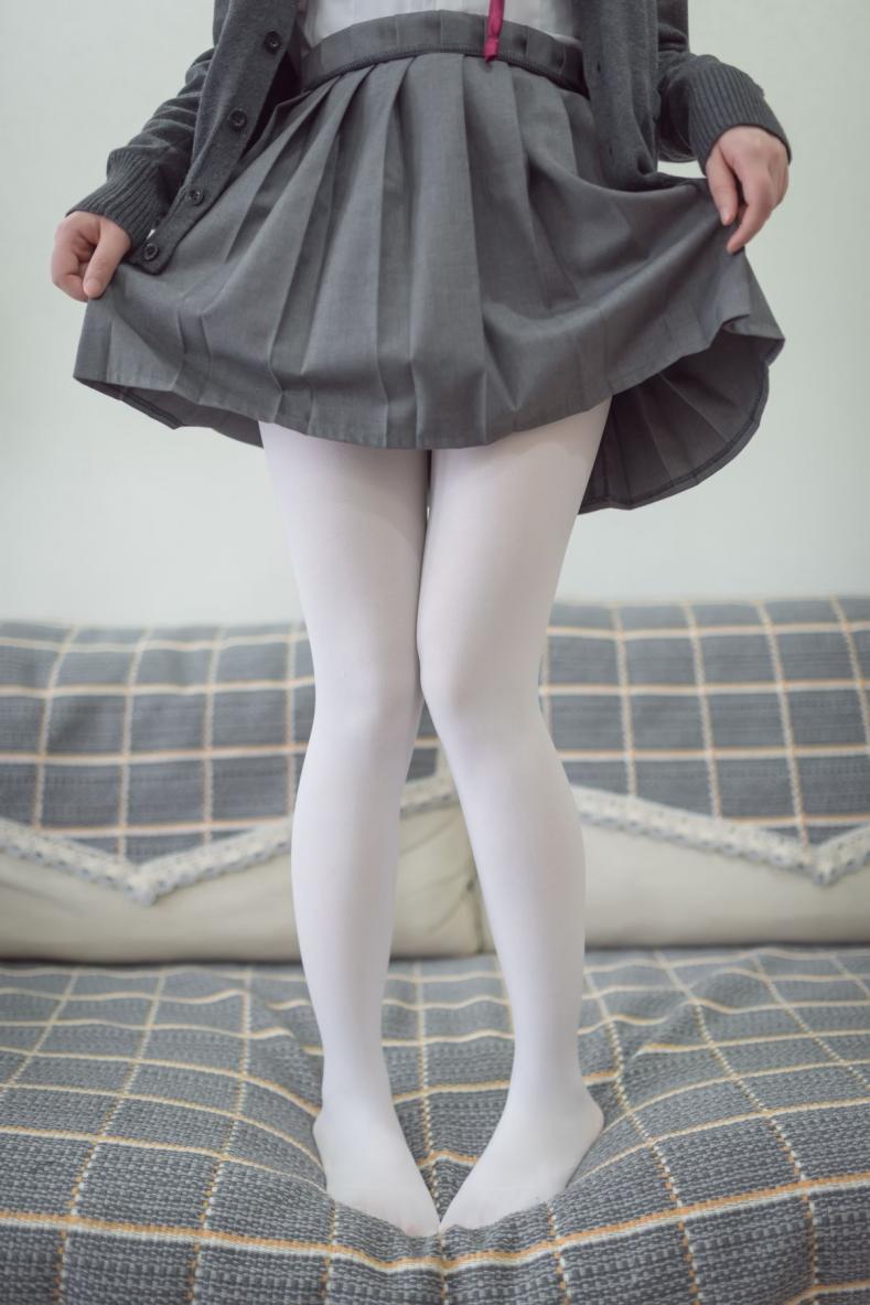 网红Coser@雪琪 - JK白丝 [46P208MB] - 图片8