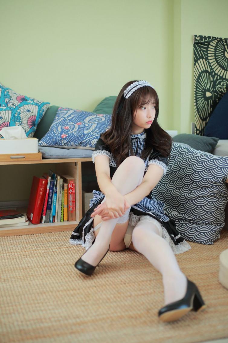 微博红人Coser@雯妹不讲道理 女仆写真 - 图片2