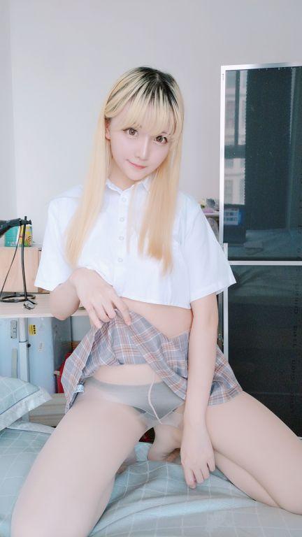 微博红人@星之迟迟-短裙制服 [62P105MB] - 图片3