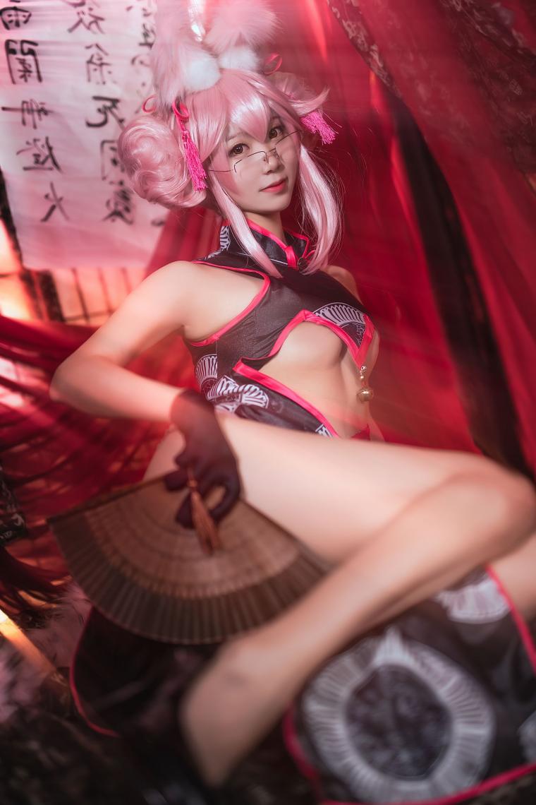 微博红人动漫Coser@-黑川-杀阶旗袍 柯杨斯卡娅 [12P300MB]