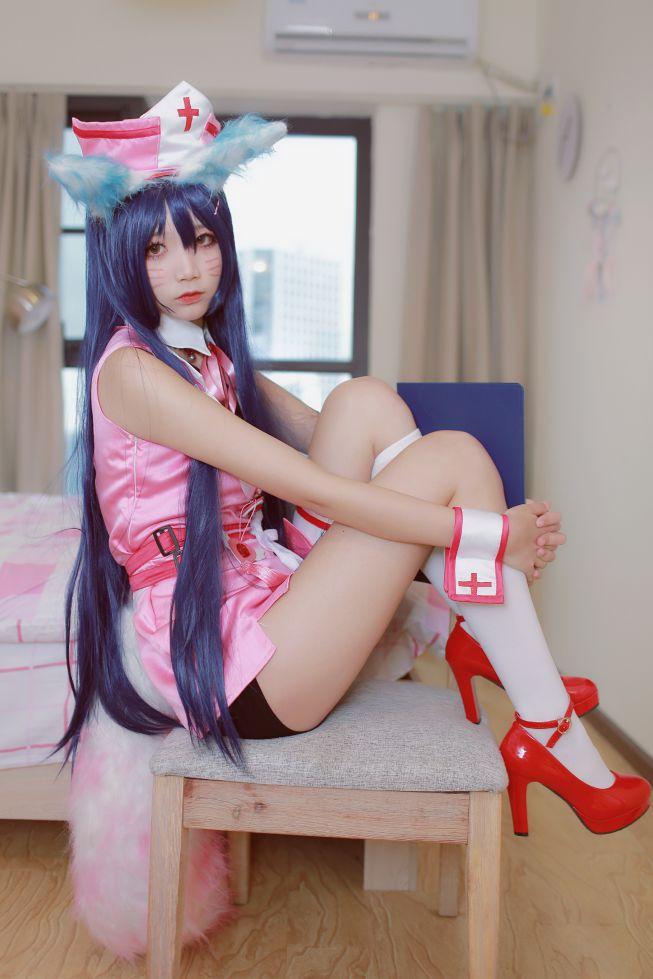 微博红人Coser@五更百鬼 阿狸护士服 - 图片4