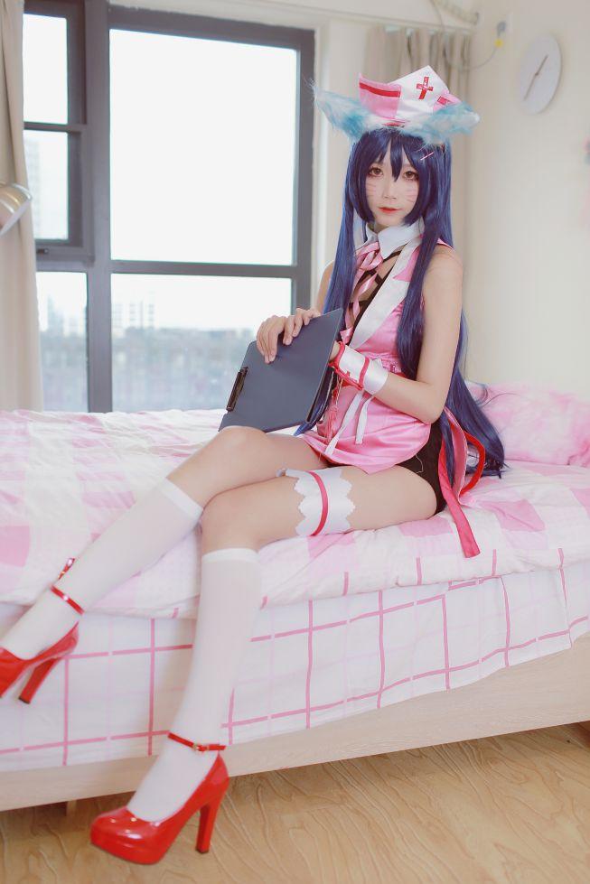 微博红人Coser@五更百鬼 阿狸护士服 - 图片5
