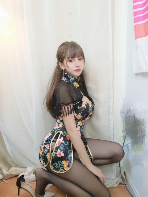 微博妹子@过期米线线喵 披肩 [17P32.6MB] - 图片6