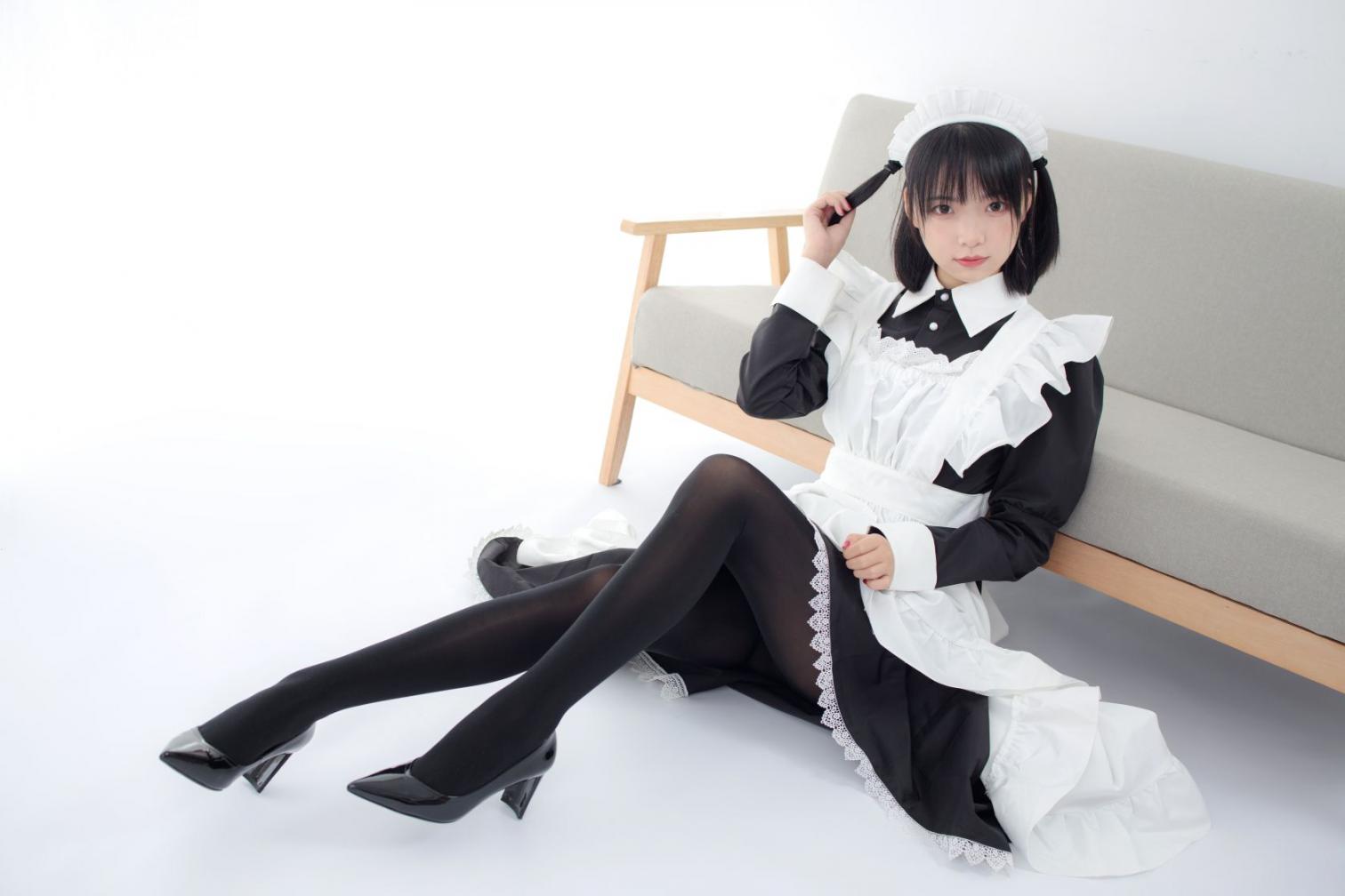森萝财团写真 JKFUN-029 卉女仆 踩物 80D黑丝 [67P1V3.16G]