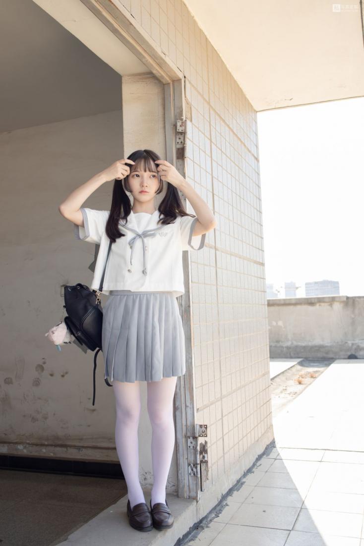 森萝财团写真 JKFUN-028 抑郁湖边与绝望天台 15D白丝 默陌 [58P2V3.14G] - 图片8