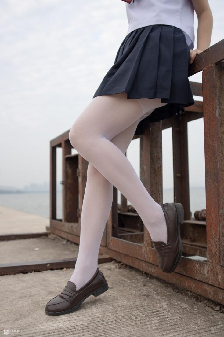 森萝财团写真 JKFUN-028 抑郁湖边与绝望天台 15D白丝 默陌 [58P2V3.14G] - 图片4