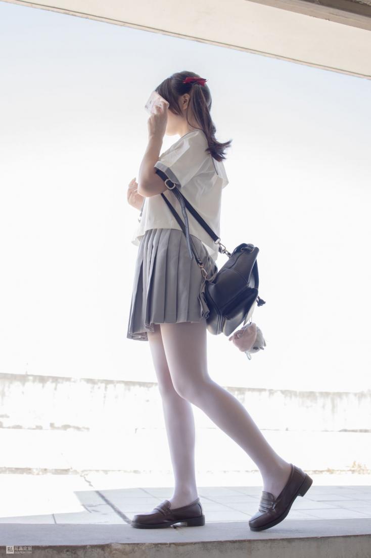 森萝财团写真 JKFUN-028 抑郁湖边与绝望天台 15D白丝 默陌 [58P2V3.14G] - 图片7