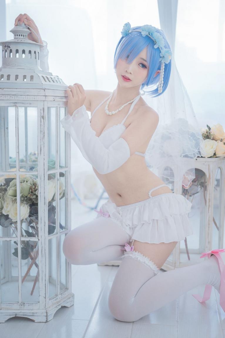 人气动漫Coser@面饼仙儿 - 花嫁蕾姆 [28P186MB] - 图片3
