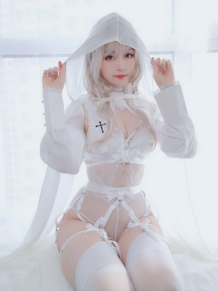 人气动漫Coser@白银81_ 纯白圣女 [56P6V264MB]