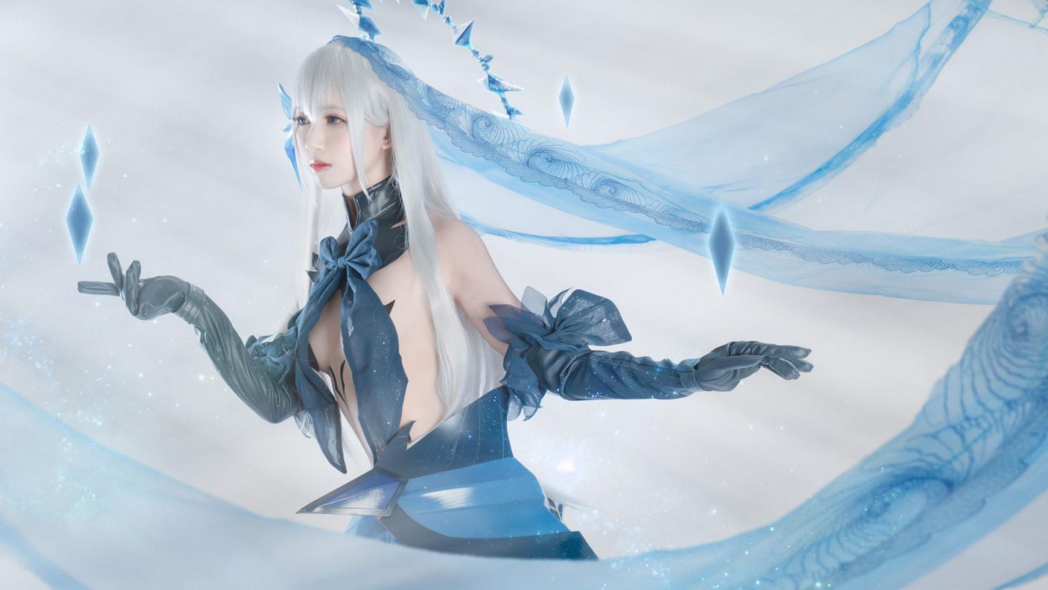 人气动漫Coser@鳗鱼霏儿 - 狂三系列折纸 [15P74.5MB]