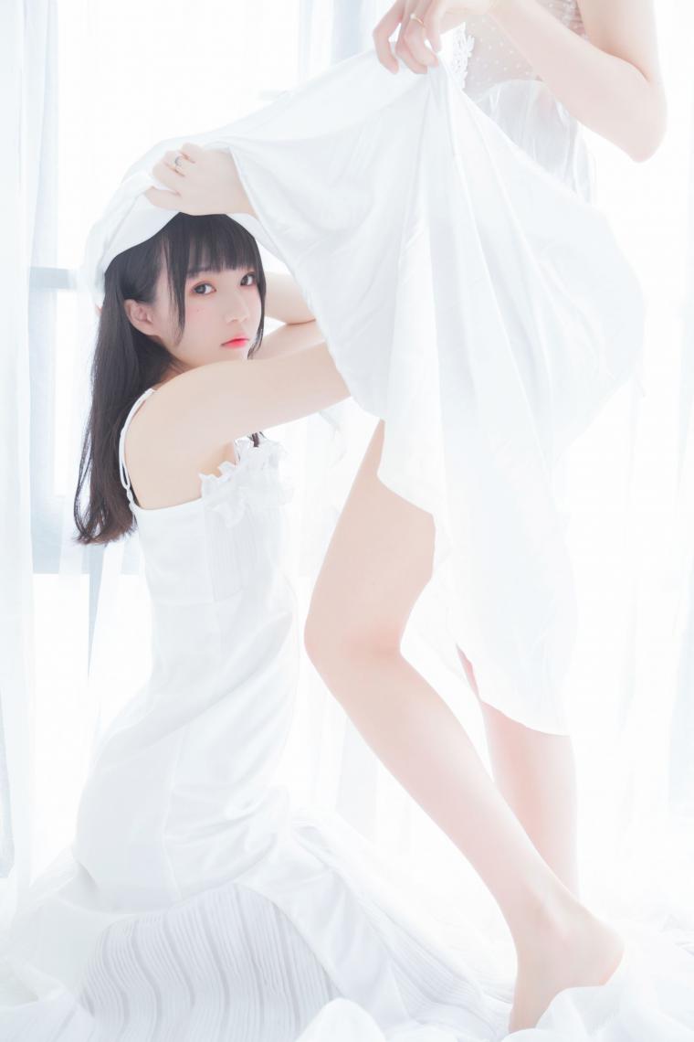人气Coser@桜桃喵&木绵绵 - 朝(白裙×白裙) [58P724MB] - 图片4