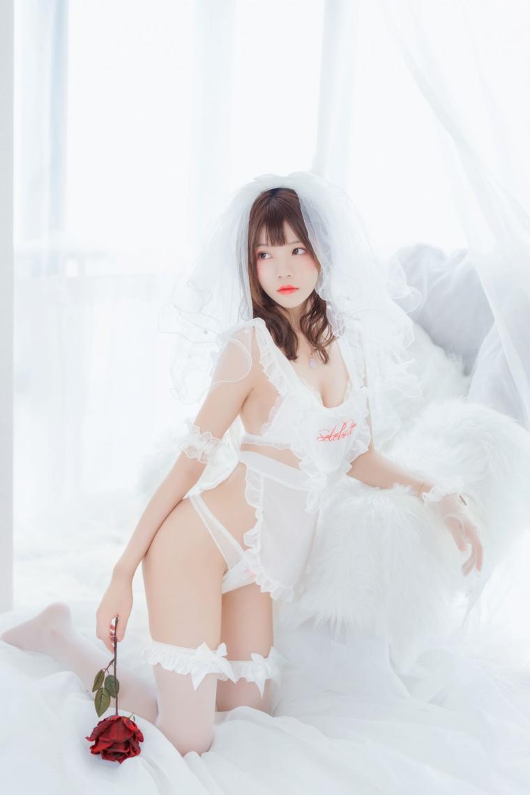 人气动漫Coser@桜桃喵 - 轻纱 [33P370MB]