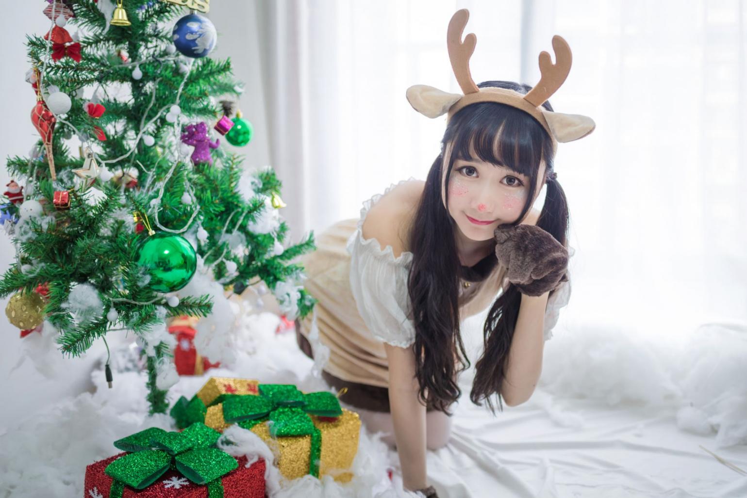 网红Coser@木绵绵OwO - 圣诞老人和驯鹿酱 [46P171MB] - 图片6