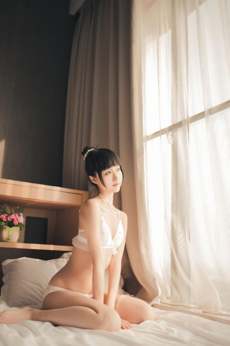 网红Coser@木绵绵OwO - 暖洋洋私房 [28P101MB] - 图片2