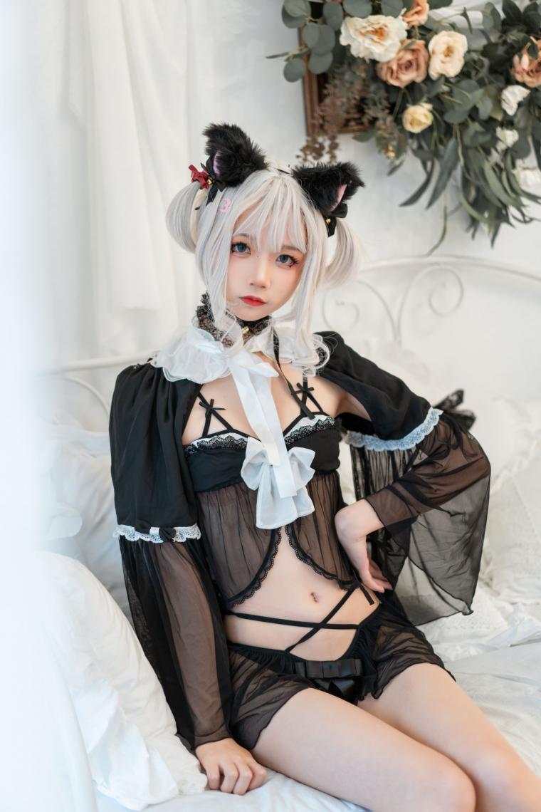 微博红人Coser@五更百鬼 性感猫娘 [42P894MB]