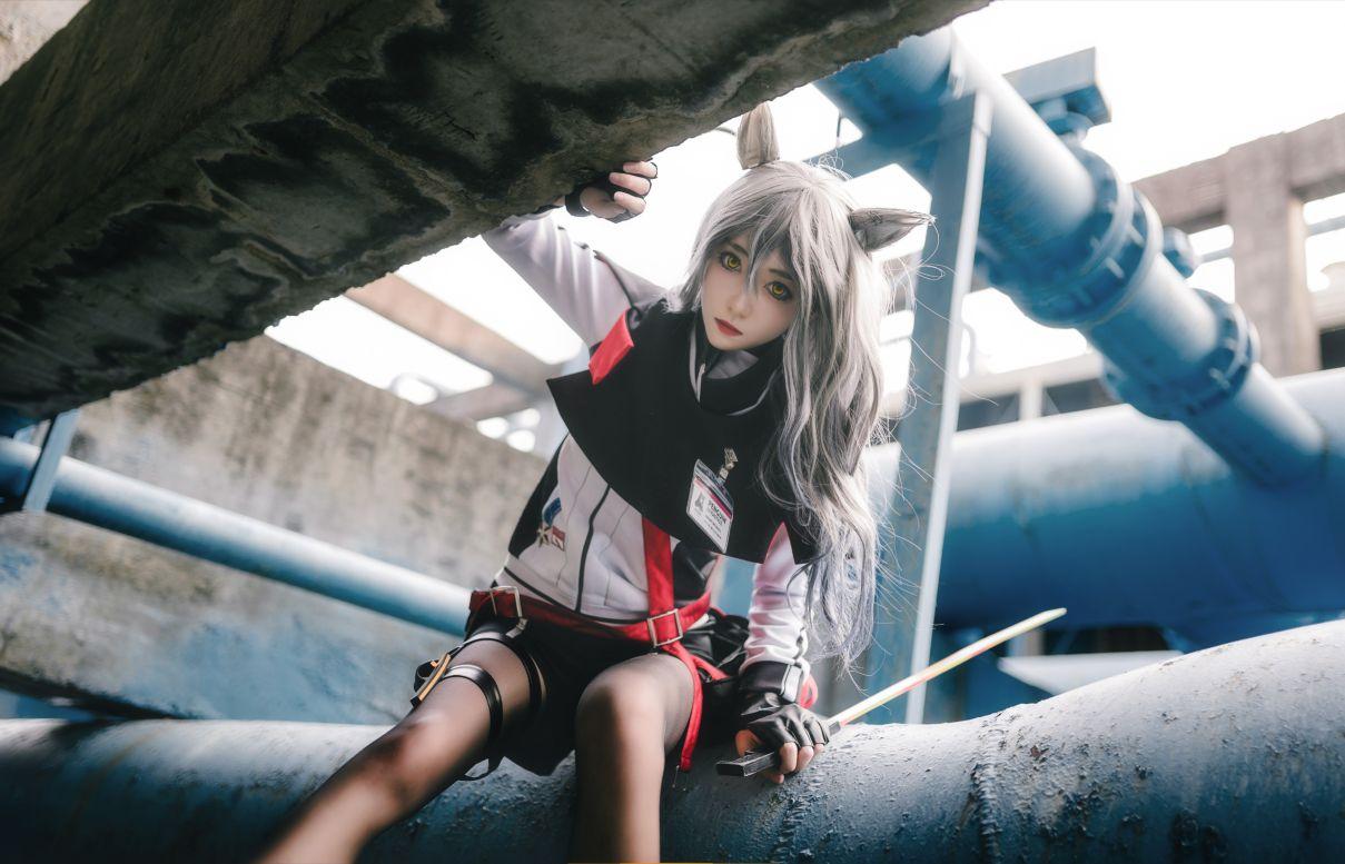 微博红人动漫Coser@南桃Momoko 得克萨斯常服 [16P30.8MB] - 图片2