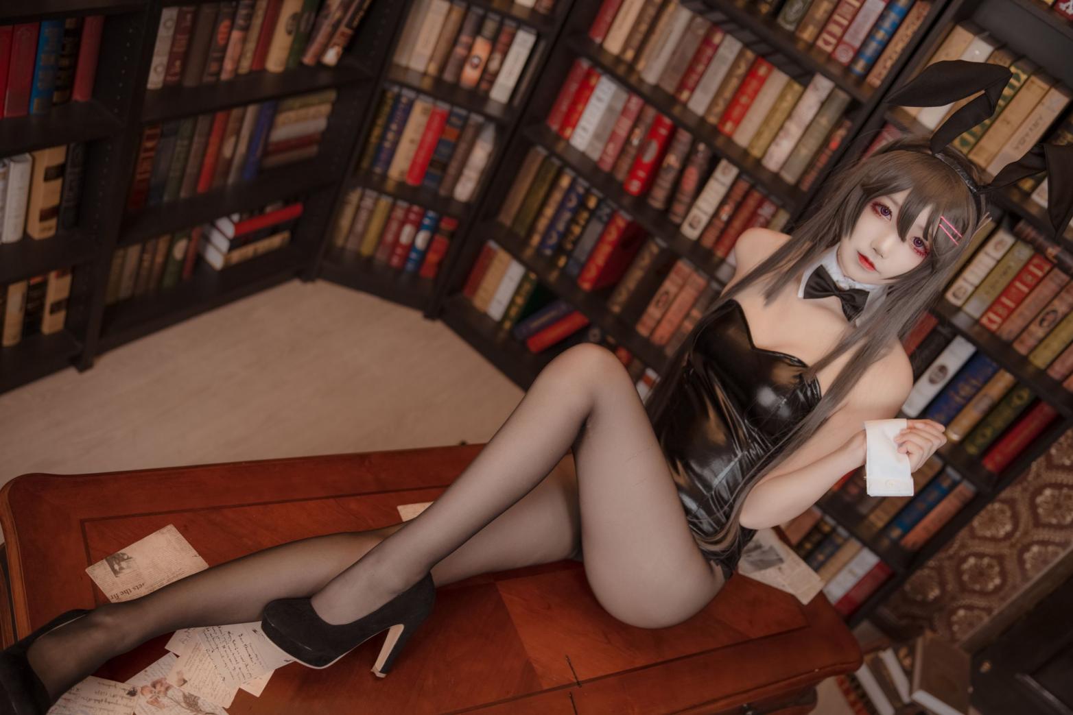 微博红人Coser@五更百鬼 樱岛麻衣兔女郎 [38P389MB] - 图片8