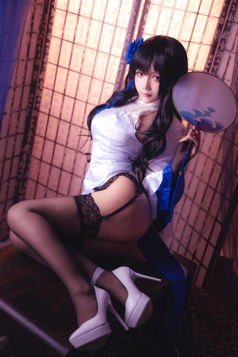 微博红人Coser@抱走莫子aa - 95式玉玲珑 [30P520MB]