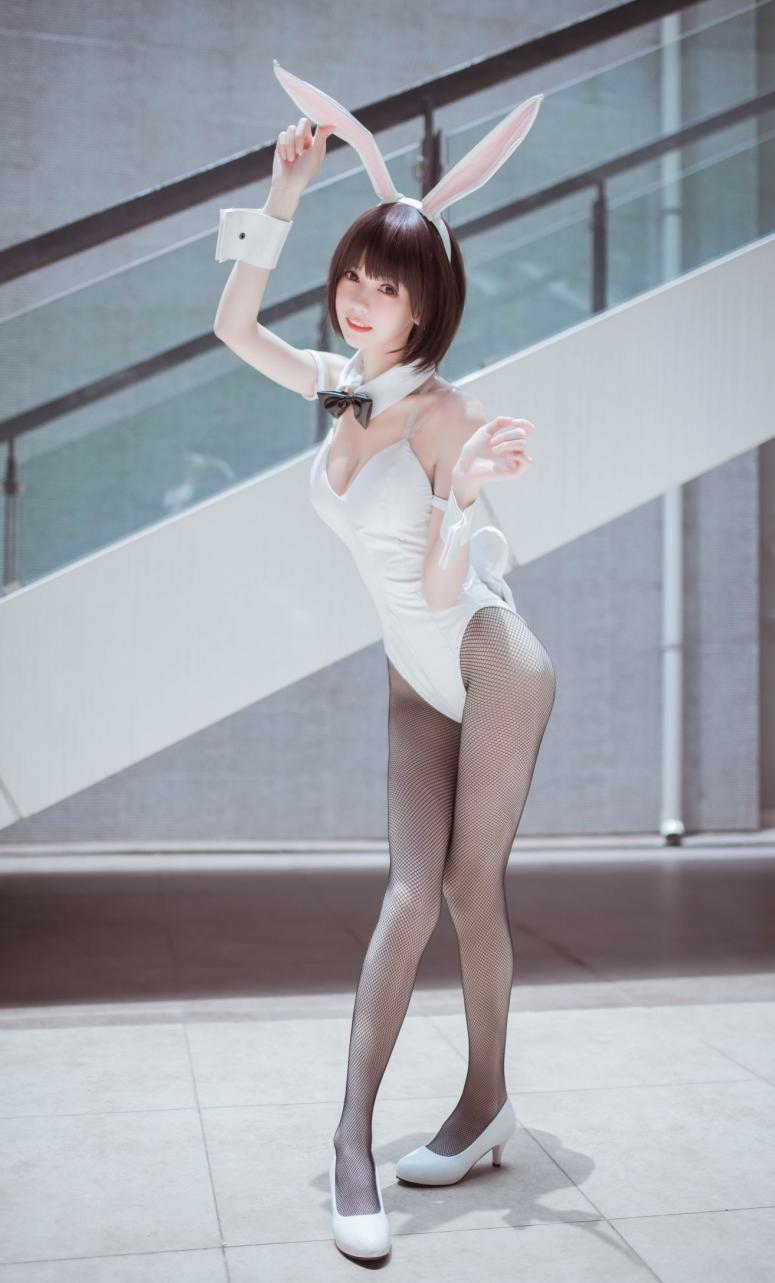 微博红人-动漫博主@你的负卿 圣人惠兔女郎 [23P136MB] - 图片3