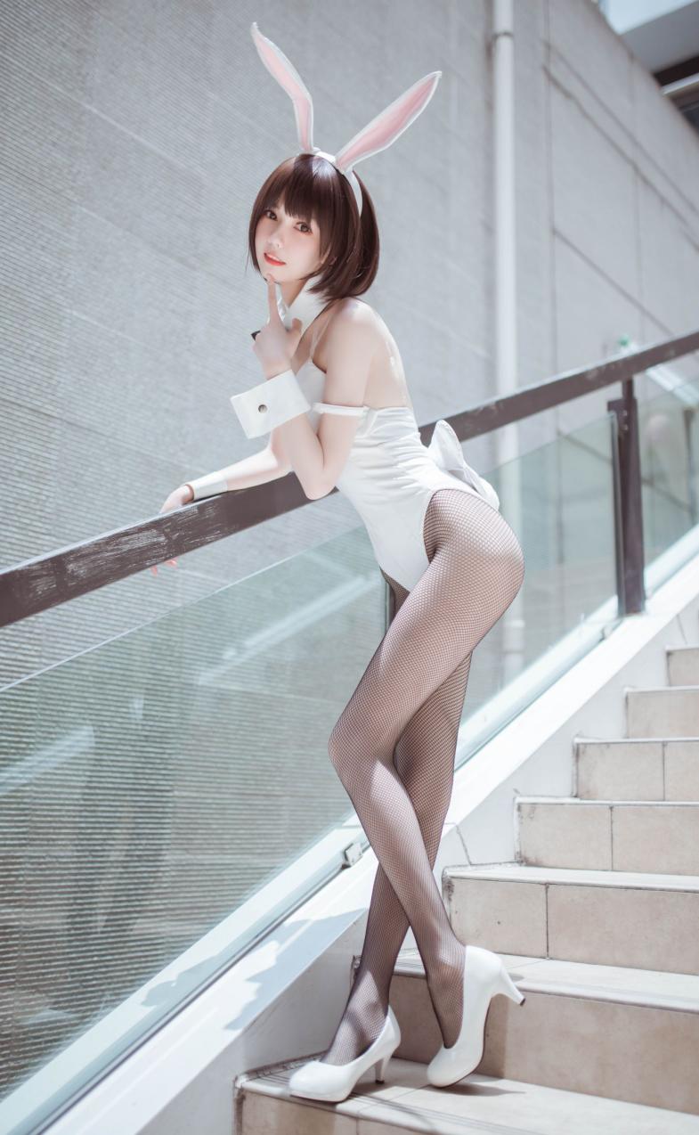 微博红人-动漫博主@你的负卿 圣人惠兔女郎 [23P136MB] - 图片4