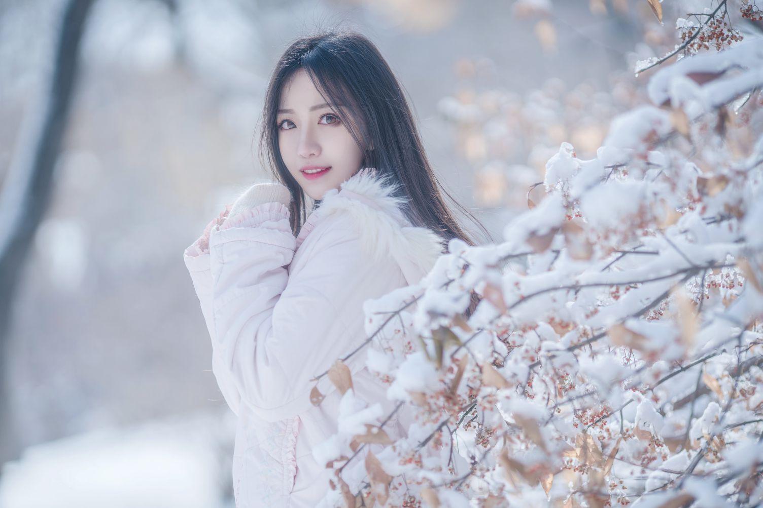小鹿鹿 雪景[28p-154 MB]