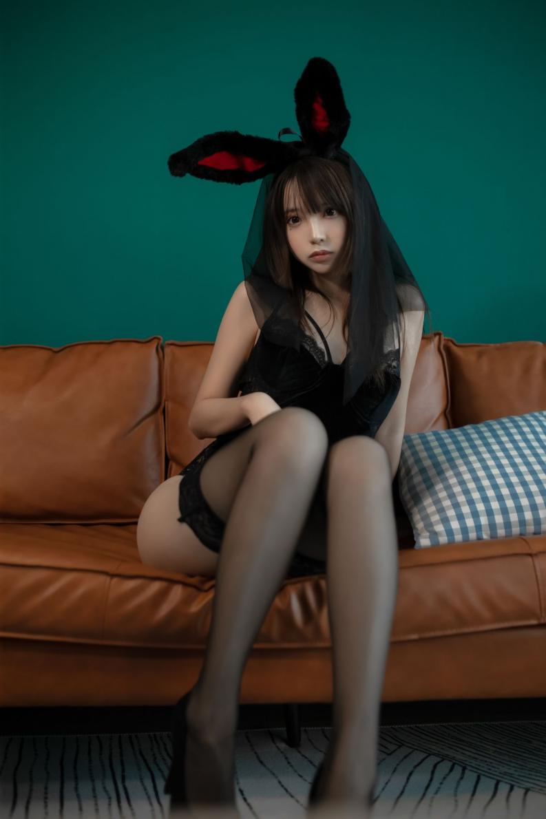 疯猫ss - 兔女郎 [38P6V675MB]