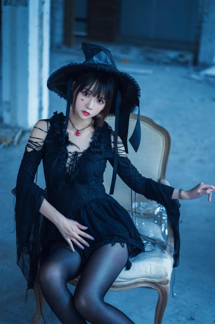 网红Coser@疯猫ss - 巫女 [27P386MB] - 图片7