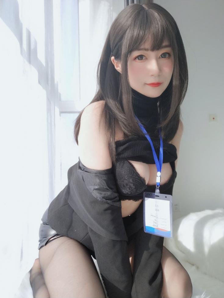 人气动漫Coser@白银81_职场新人 [118P7V642MB] - 图片5