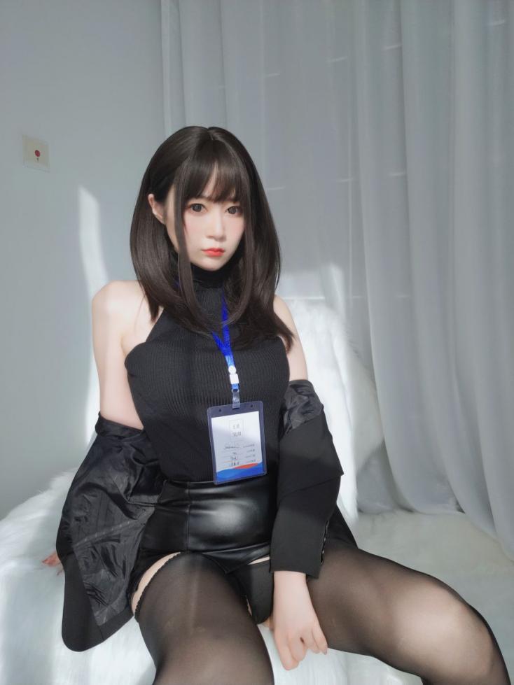 人气动漫Coser@白银81_职场新人 [118P7V642MB] - 图片7